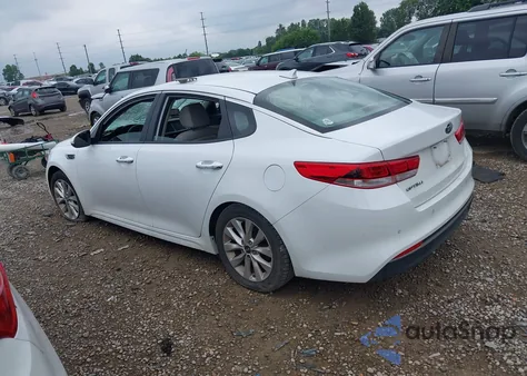 2018 Kia Optima Lx z USA, uszkodzony, nr VIN 5XXGT4L37JG264559